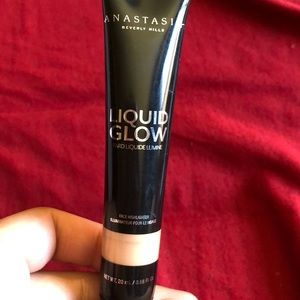 Anastasia Beverly Hills Liquid glow (perla)